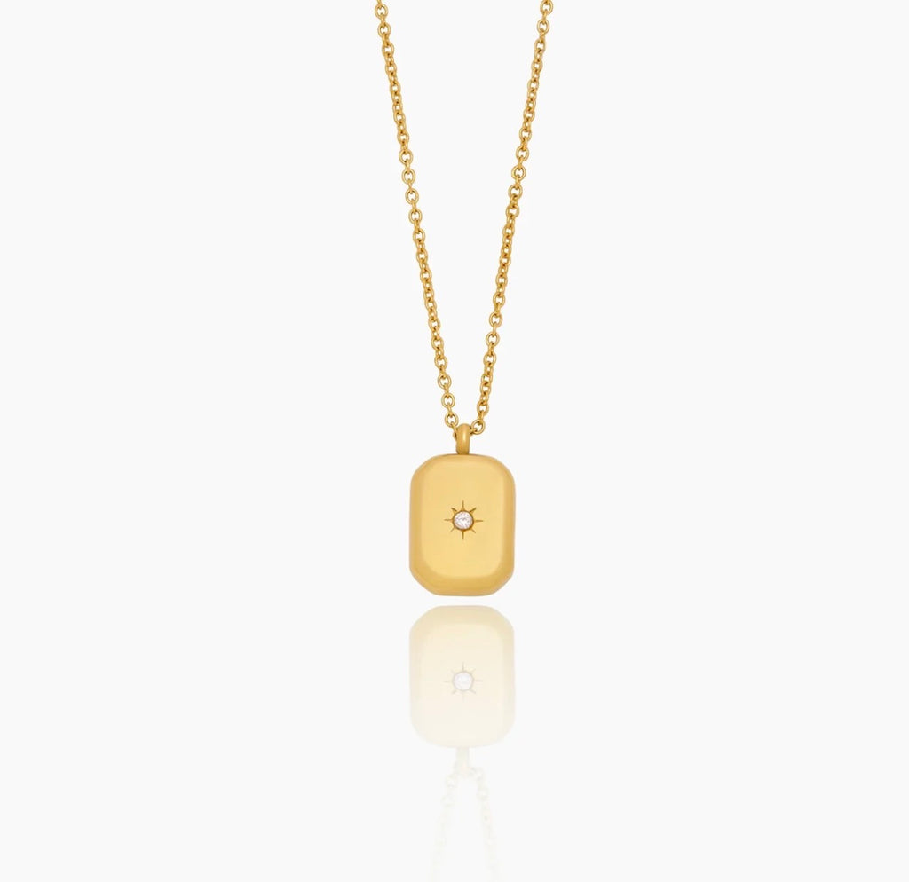 Collar “Stela Solar” - Medallón rectangular con Circonita y Grabado de Estrella